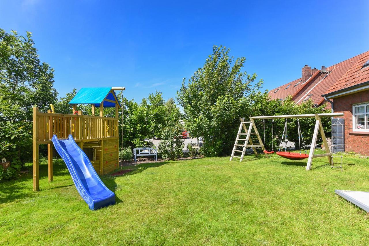 Ferienwohnungen Im Haus Lieblingskoje Neuharlingersiel Exterior foto